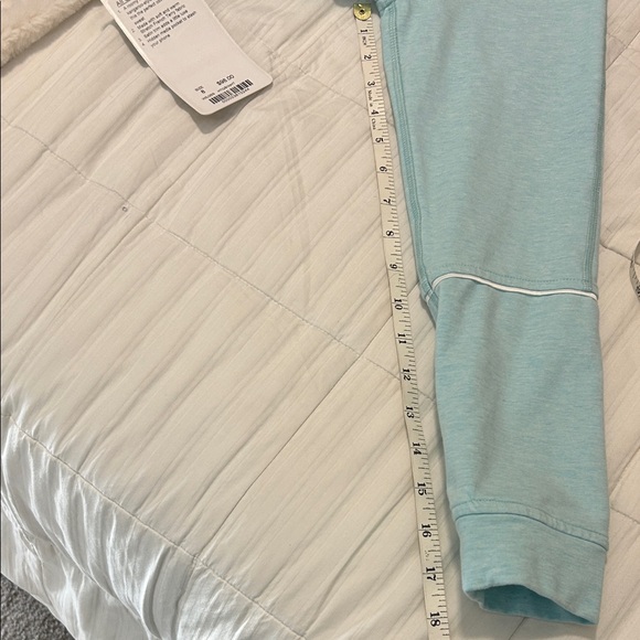 Lululemon All Good Pullover Women's Light Green Hoodie Size 8 - Picture 10 of 12